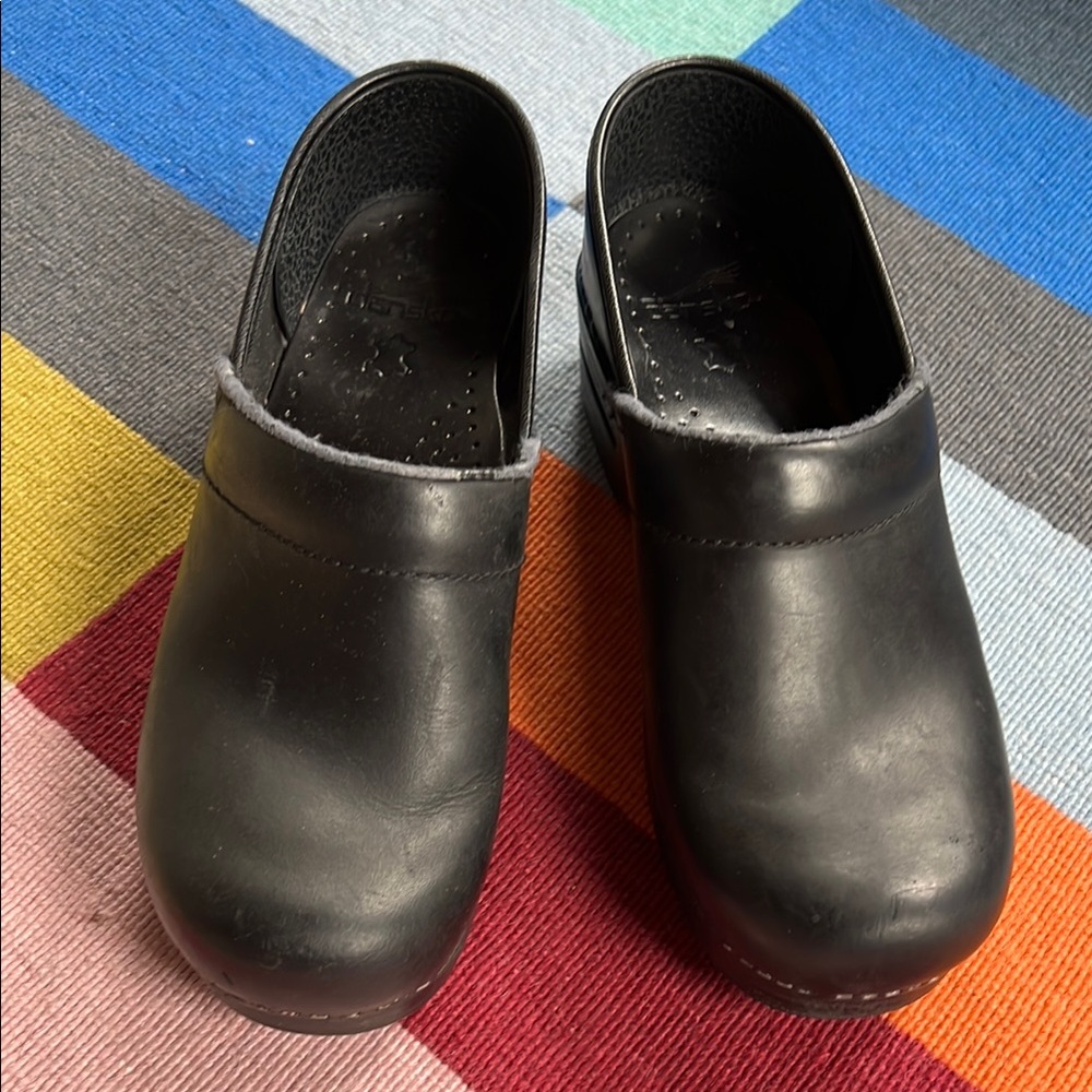 DANSKO black clogs size 39